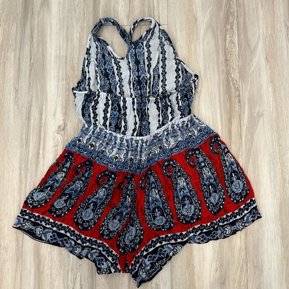 Patrons of Peace Halter Romper - Picture 3 of 3
